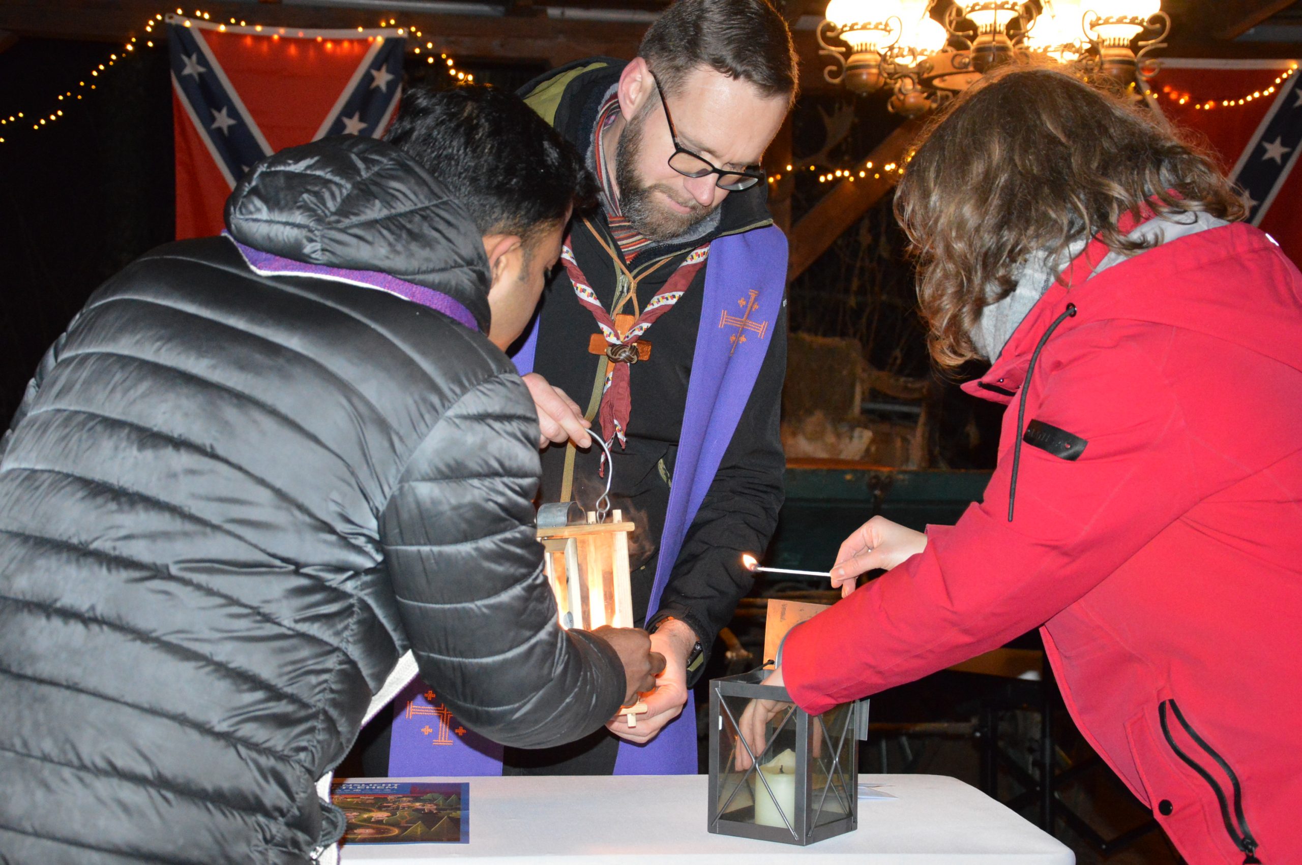 Friedenslicht im Städtedreieck: Ein Funke Mut