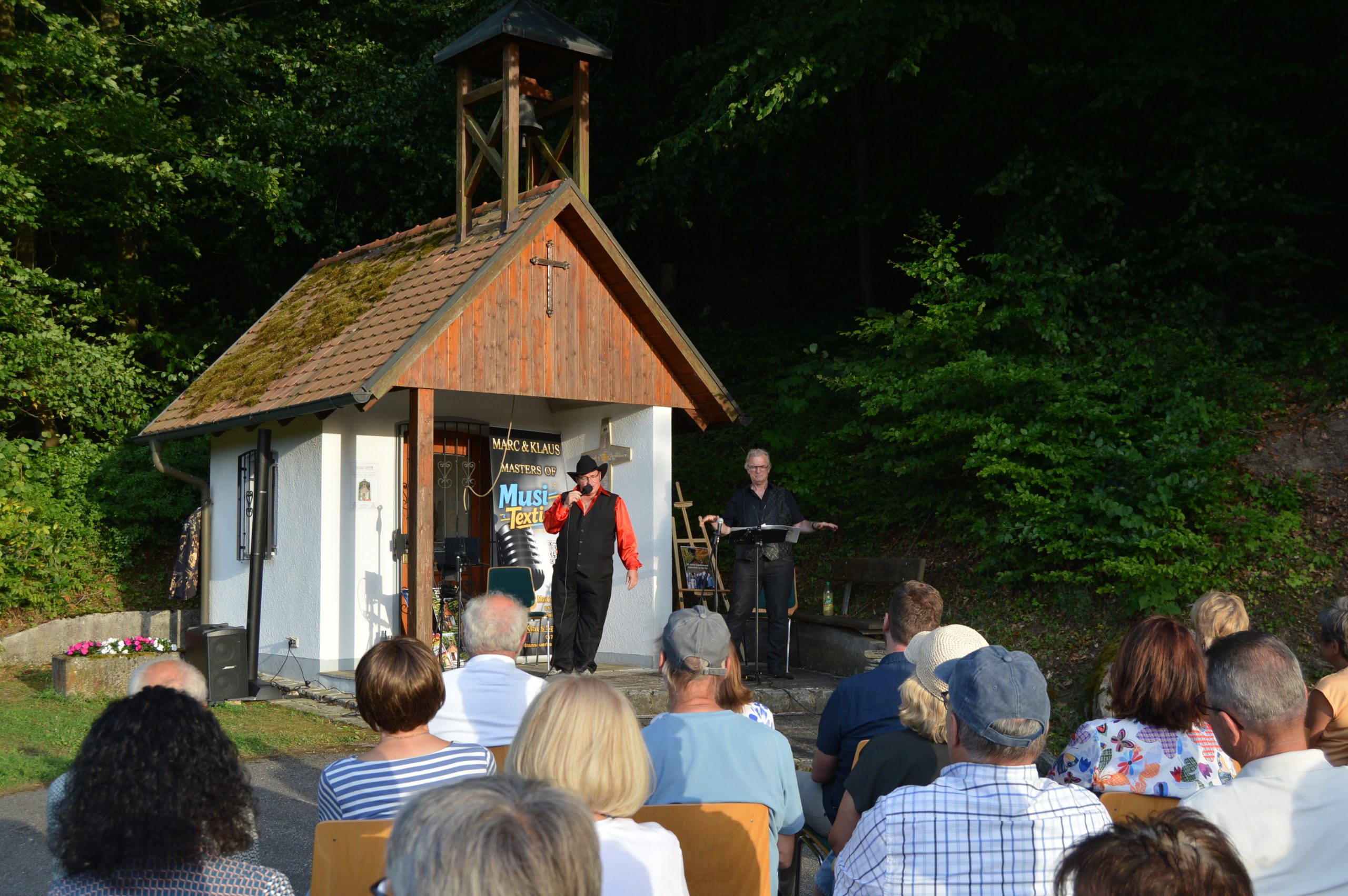 „Crying at the Chapel“ – ein Abend, der unter die Haut ging