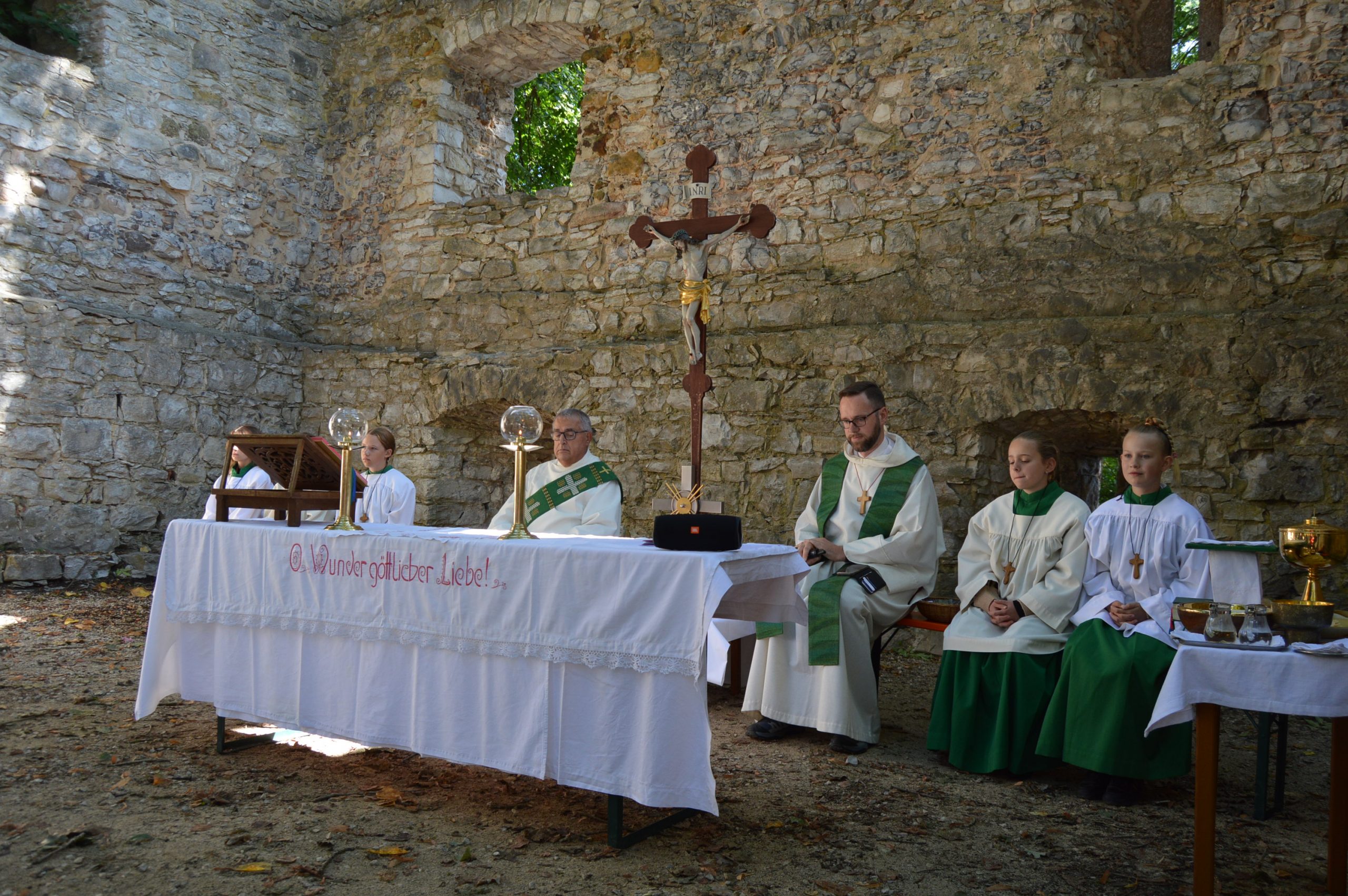 Gottesdienst auf dem Mittelaltermarkt – Bekenntnis unter freiem Himmel